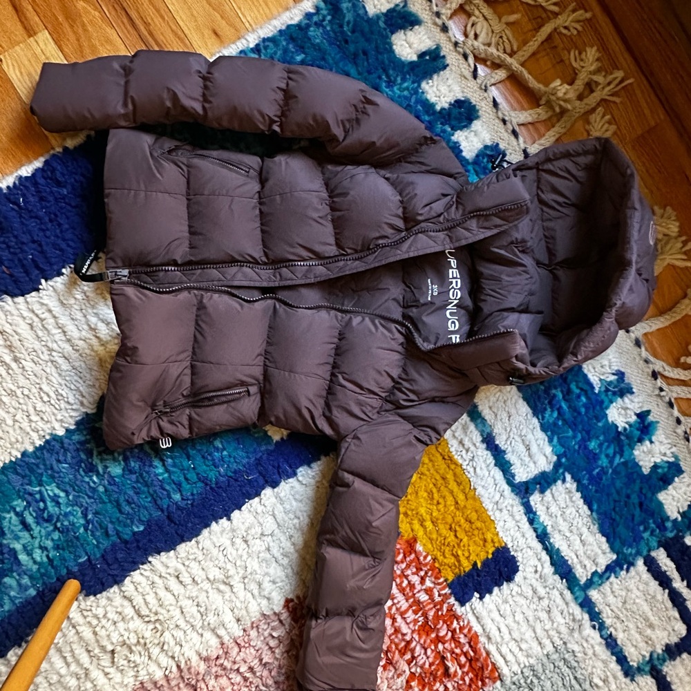 Aritzia Puffer Jacket in Dark Brown